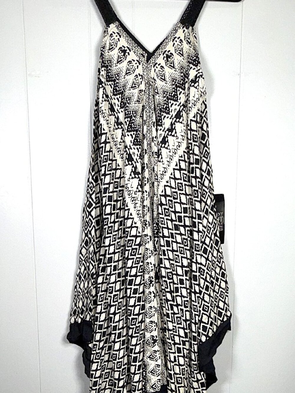 Loralette Avenue Black Geometric Sleeveless Crochet Handkerchief Maxi Dress 1X